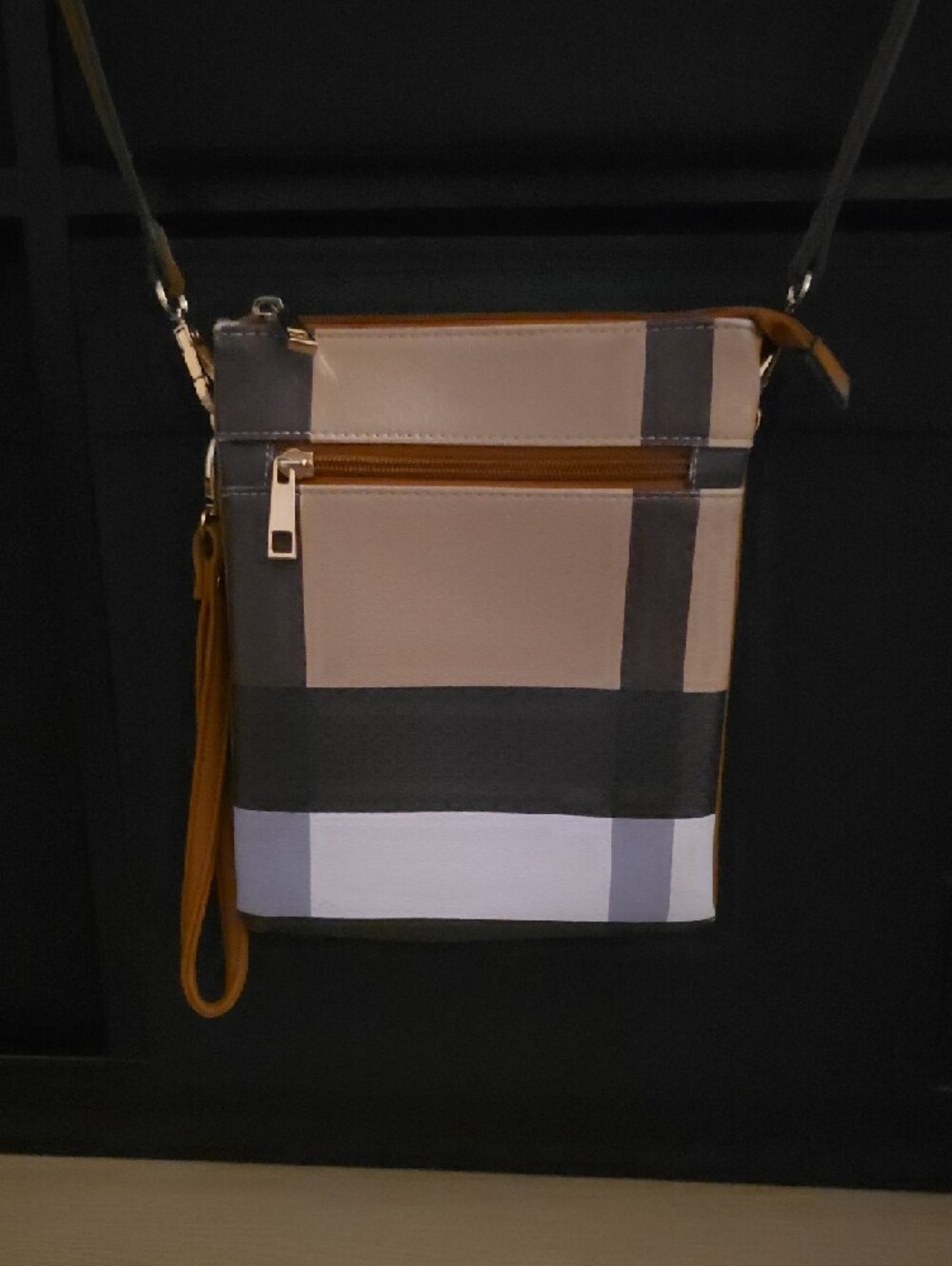 Plaid Pattern Crossbody/Wristlet Bag